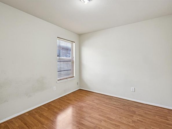 804  Bahar Court , Arlington Texas 76010