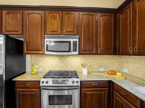 6748  Plaza Viaduct , Irving Texas 75039
