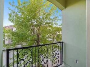 6748  Plaza Viaduct , Irving Texas 75039