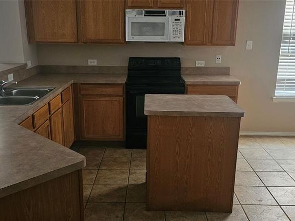 411  Sorrel Street , Duncanville Texas 75137