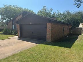 221  Asbury Drive , Saginaw Texas 76179