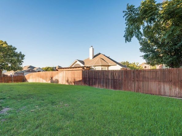 6524  Briar Lake Trail , Sachse Texas 75048