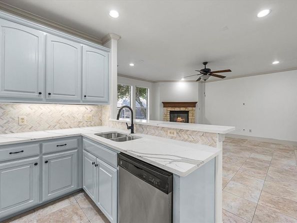 306  Victory Lane , Rockwall Texas 75032