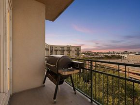 5055  Addison Circle  736, Addison Texas 75001