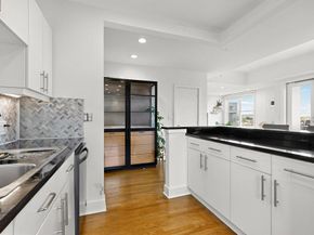 5055  Addison Circle  736, Addison Texas 75001