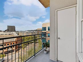 5055  Addison Circle  736, Addison Texas 75001
