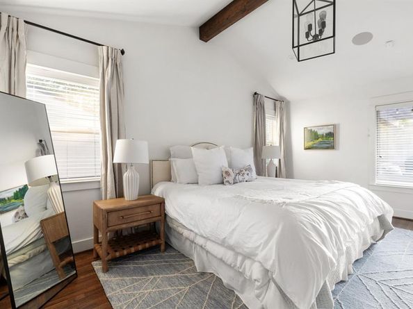7034  Irongate Lane , Dallas Texas 75214