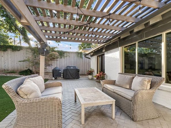 7034  Irongate Lane , Dallas Texas 75214