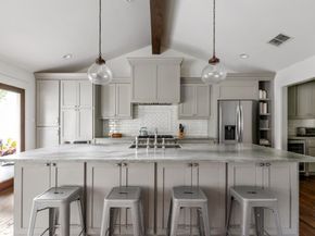 7034  Irongate Lane , Dallas Texas 75214