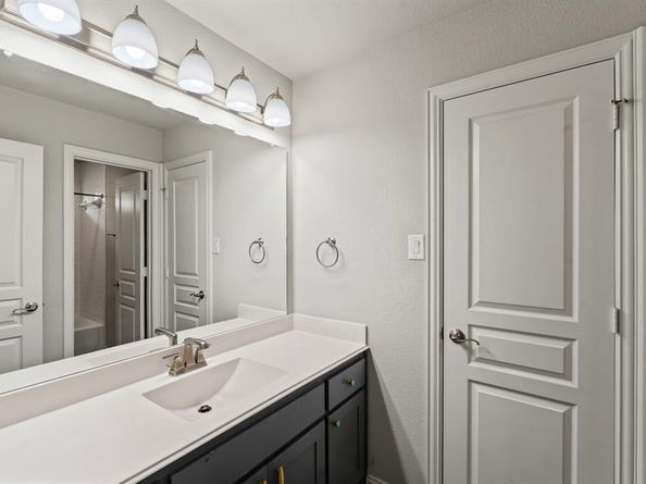 3841  Belle Way , Corinth Texas 76208