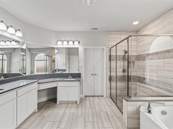 3841  Belle Way , Corinth Texas 76208