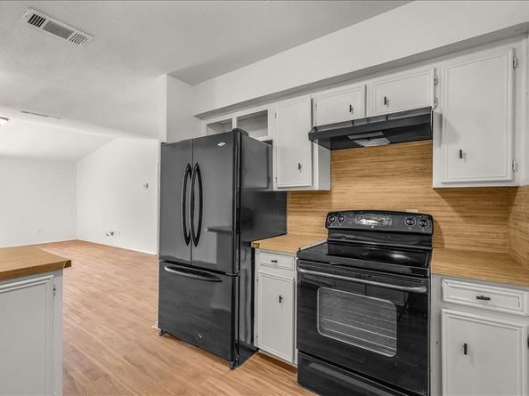6817-6819 W Cleburne Road  , Fort Worth Texas 76133
