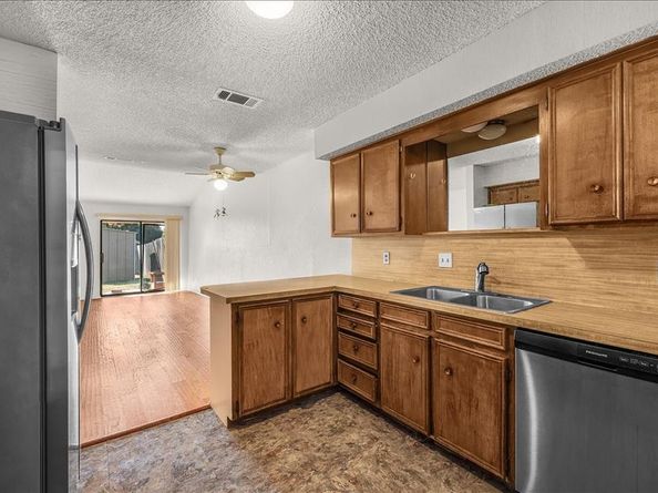 6817-6819 W Cleburne Road  , Fort Worth Texas 76133