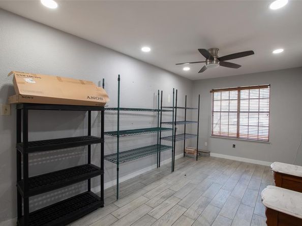 704  Clover Park Drive , Arlington Texas 76013