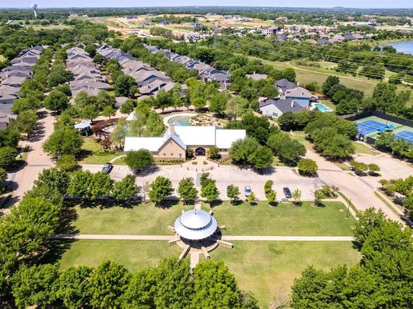 1604  Tanner Parkway , Argyle Texas 76226