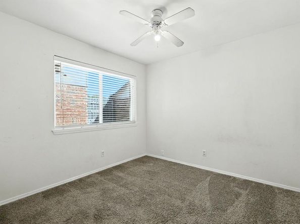 1404  Thackery Drive , Arlington Texas 76018