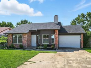 1404  Thackery Drive , Arlington Texas 76018