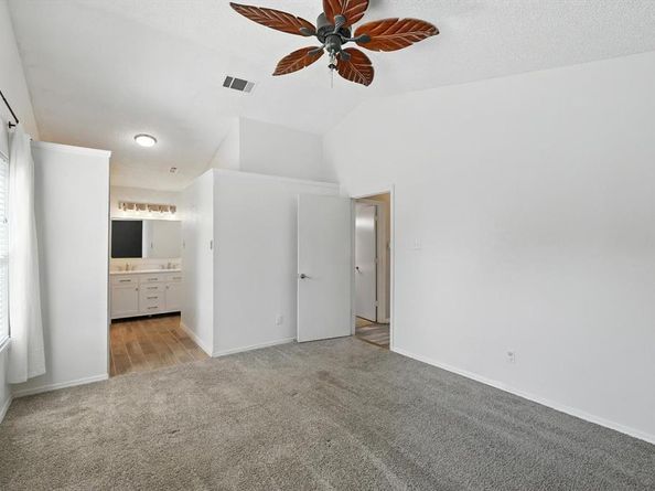 1404  Thackery Drive , Arlington Texas 76018