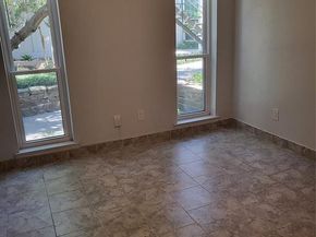 4317  Hartford Street  109, Dallas Texas 75219