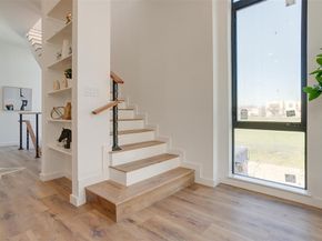 445 W Morphy Street , Fort Worth Texas 76104