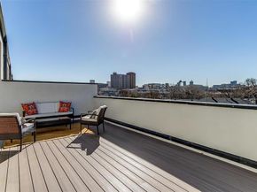 445 W Morphy Street , Fort Worth Texas 76104