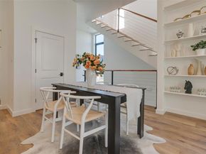445 W Morphy Street , Fort Worth Texas 76104