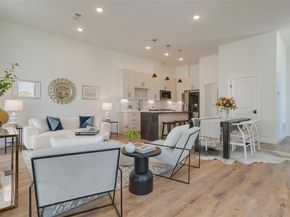 445 W Morphy Street , Fort Worth Texas 76104