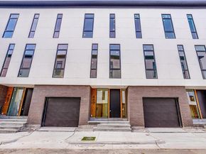445 W Morphy Street , Fort Worth Texas 76104
