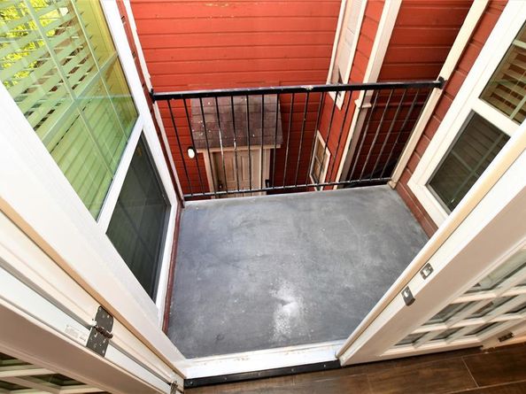 9821  Walnut Street  303, Dallas Texas 75243