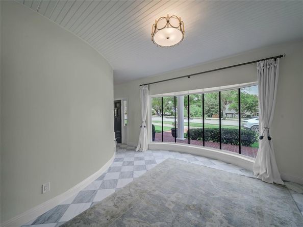 210 E Northgate Drive , Irving Texas 75062