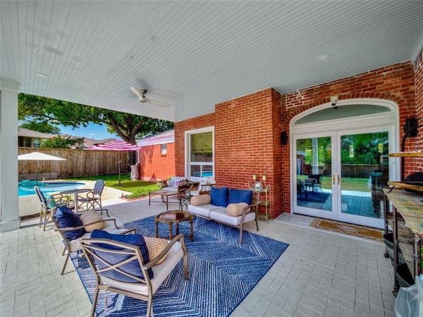 210 E Northgate Drive , Irving Texas 75062