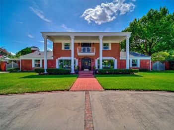 210 E Northgate Drive 