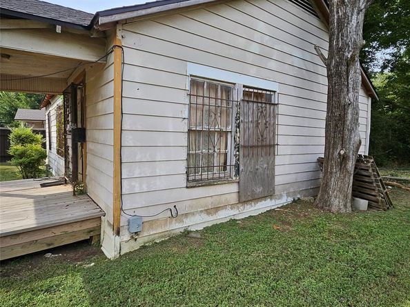 5143  Watson Drive , Dallas Texas 75241