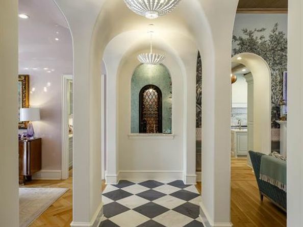 6223  Park Lane , Dallas Texas 75225