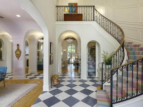 6223  Park Lane , Dallas Texas 75225