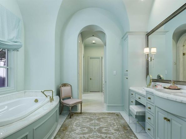 6223  Park Lane , Dallas Texas 75225