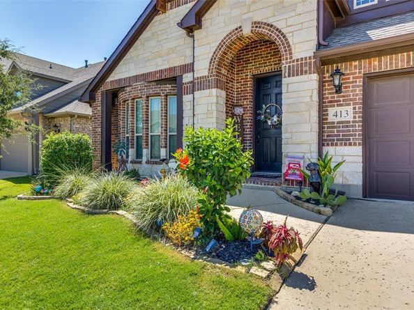 413  Oakcrest Drive , Justin Texas 76247