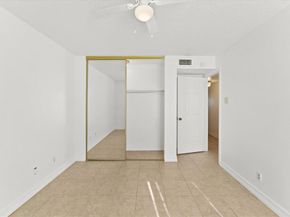 16301  Ledgemont Lane  109, Addison Texas 75001