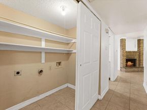 16301  Ledgemont Lane  109, Addison Texas 75001