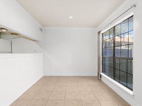 16301  Ledgemont Lane  109, Addison Texas 75001