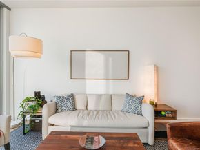 2900  McKinnon Street  1503, Dallas Texas 75201