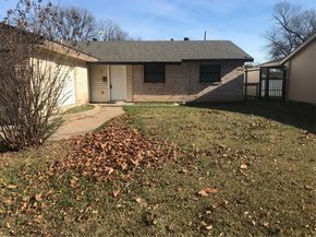 1924  Oak Hill Circle  , Dallas Texas 75217