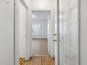 953 E Lowden Street , Fort Worth Texas 76104