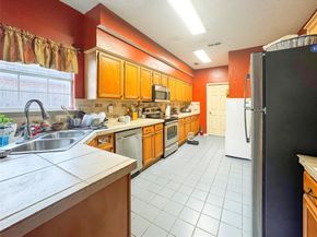 5510  Rolling Green Road , Arlington Texas 76017