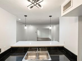 4323  Brown Street  139, Dallas Texas 75219
