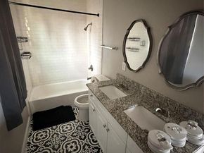 809 E Mulkey Street , Fort Worth Texas 76104