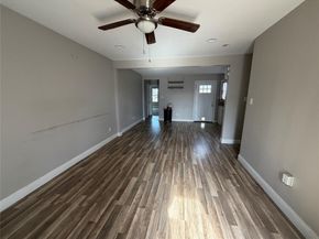 809 E Mulkey Street , Fort Worth Texas 76104