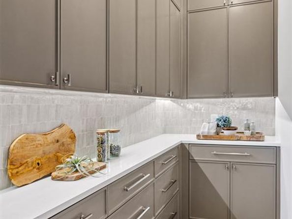 6446  Lange Circle , Dallas Texas 75214