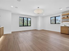 6446  Lange Circle , Dallas Texas 75214