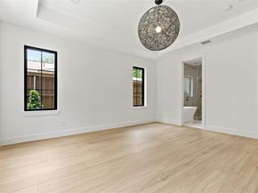 6446  Lange Circle , Dallas Texas 75214